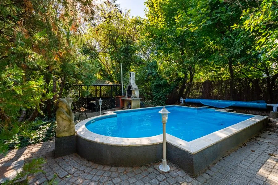 elado-csaladi-haz-budapest-ii-kerulet-123917824-t6.webp