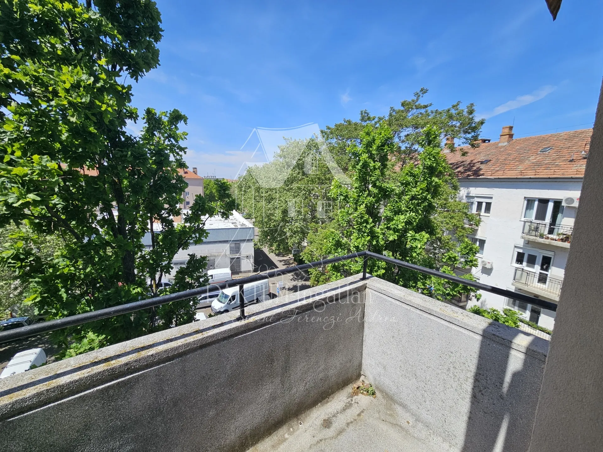 3elado-teglalakas-szolnok-124100717-t6.webp