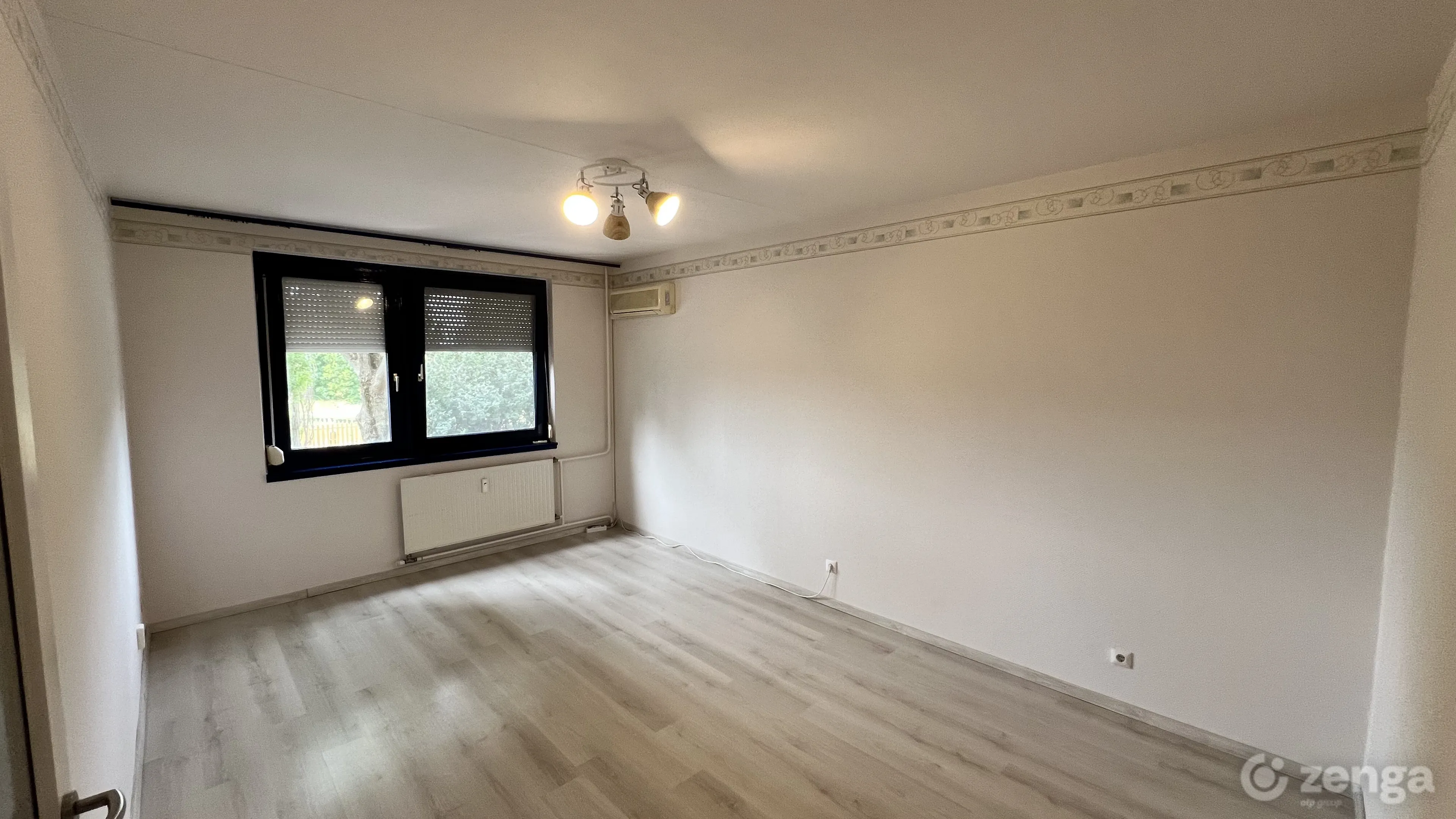 kiado-panellakas-debrecen-tocovolgy-129066195-k6.webp