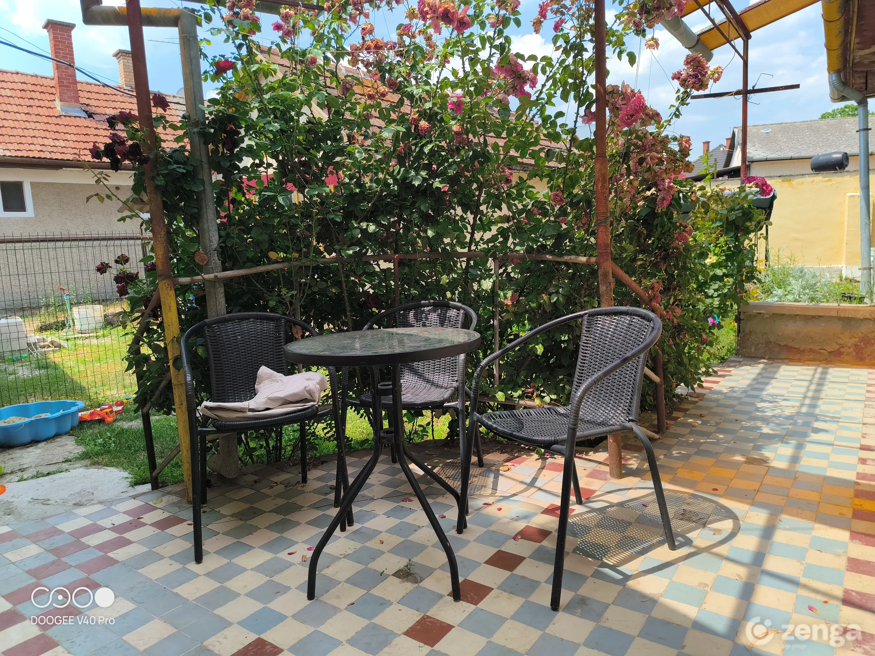 elado-csaladi-haz-cegled-129519992-k6.webp