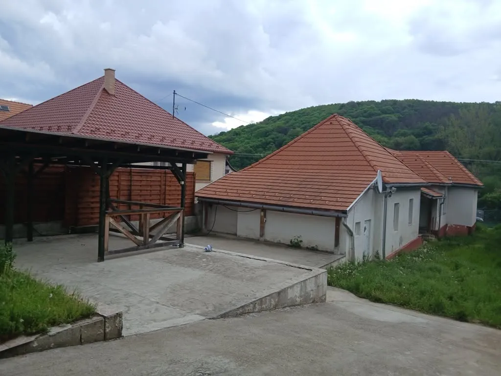 elado-csaladi-haz-szuha-130179019-t6.webp
