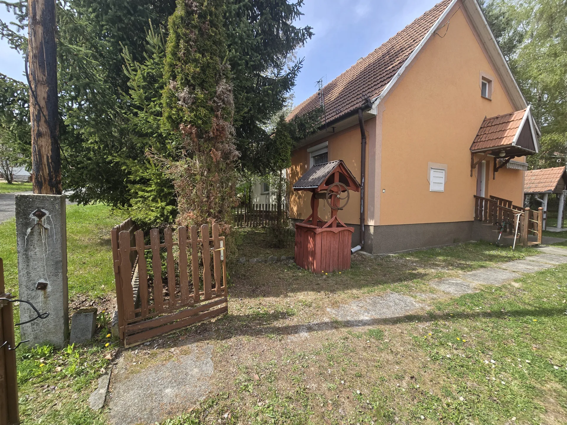 elado-ikerhaz-paradsasvar-128926227-t6.webp