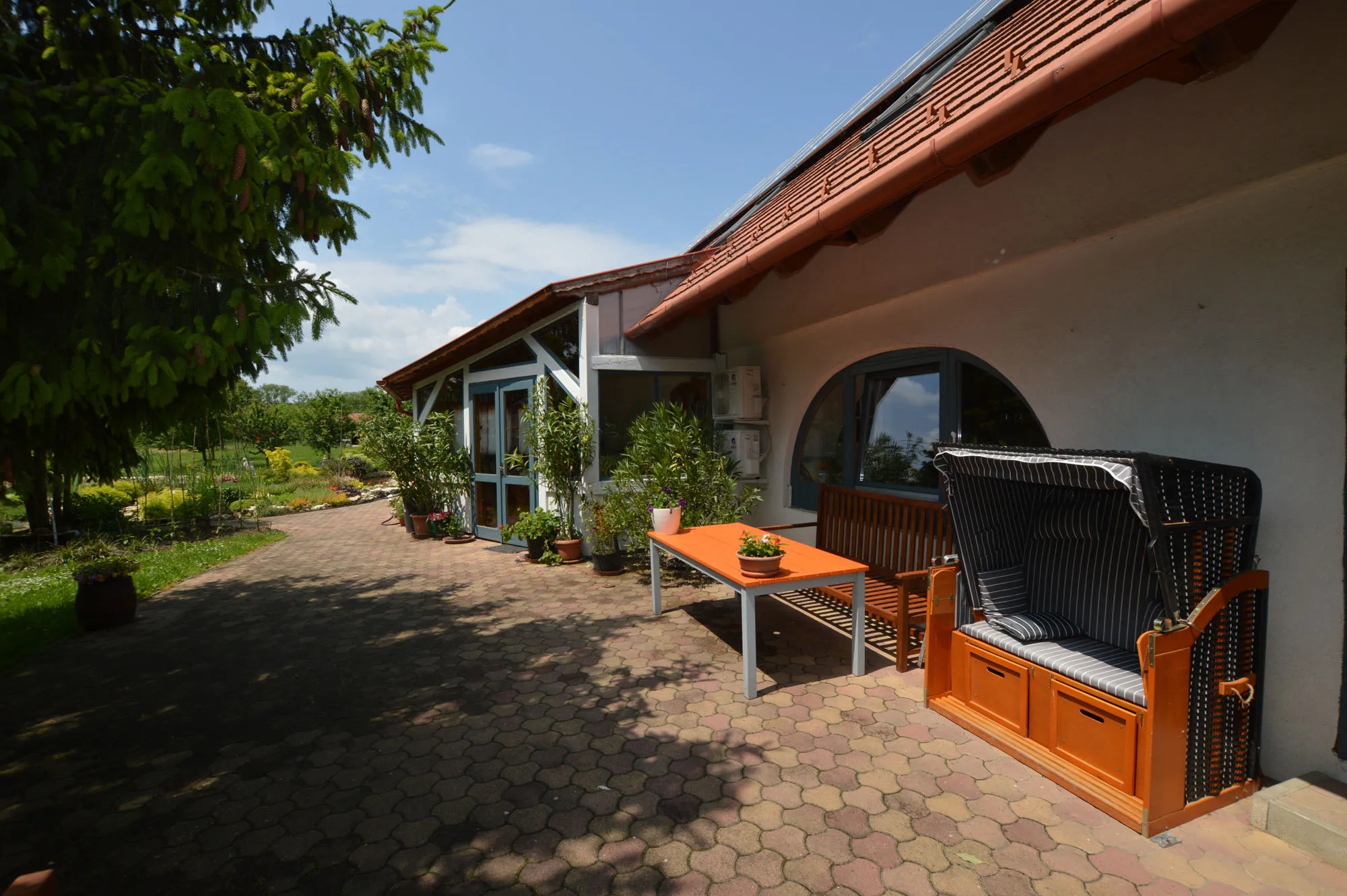 elado-csaladi-haz-herend-129255493-t6.webp