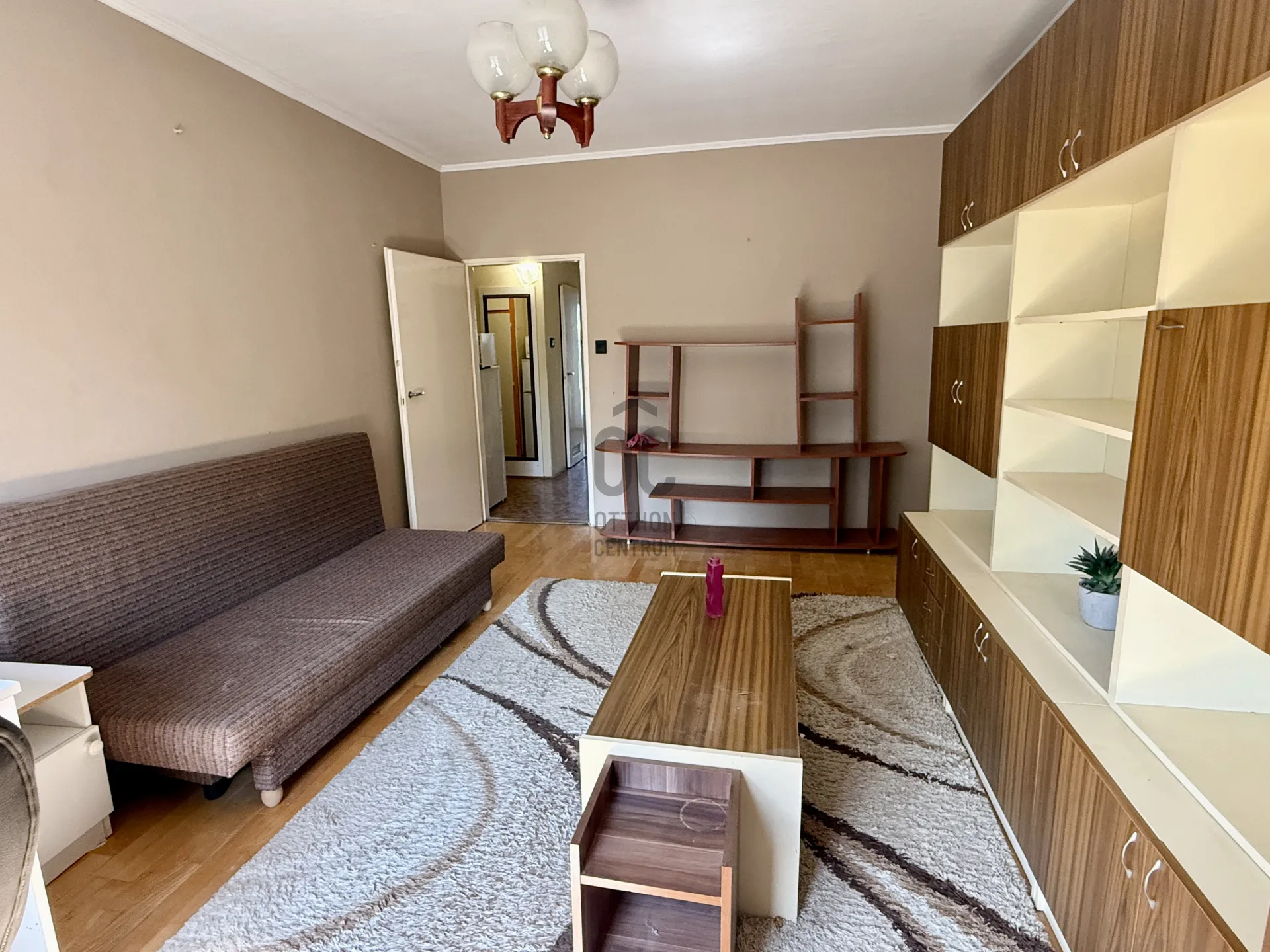 elado-panellakas-pecs-uranvaros-130162900-t6.webp