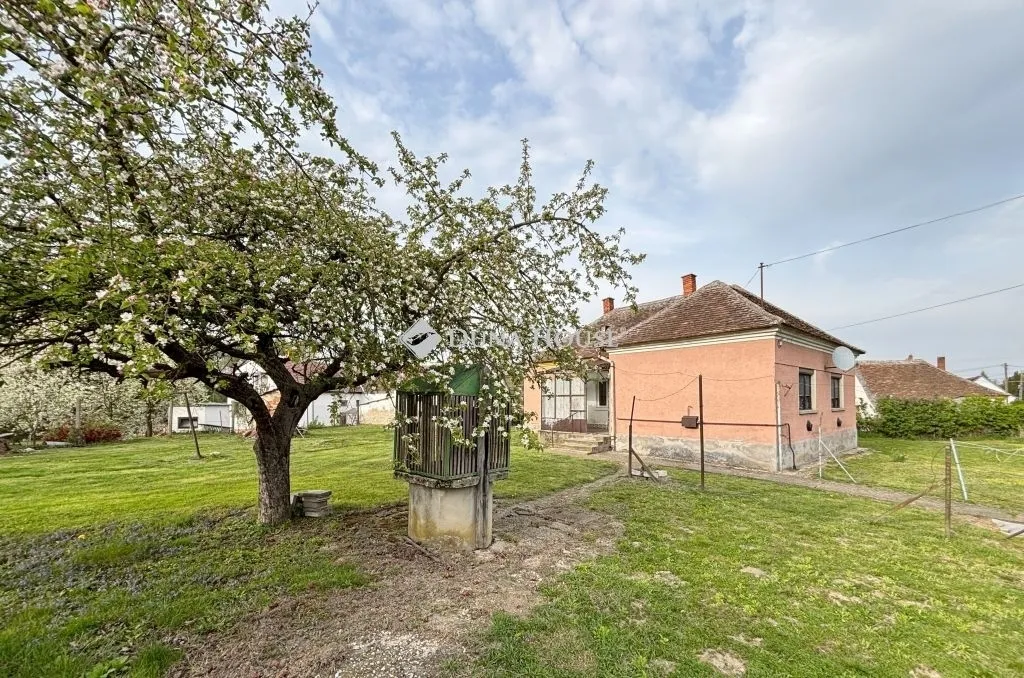 elado-csaladi-haz-vasszecseny-127171362-t6.webp