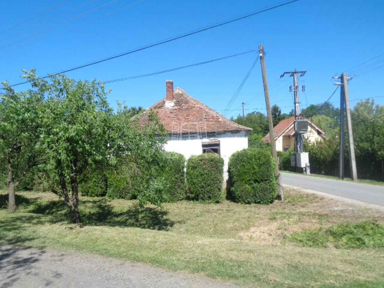 elado-csaladi-haz-vasszecseny-127644527-t6.webp