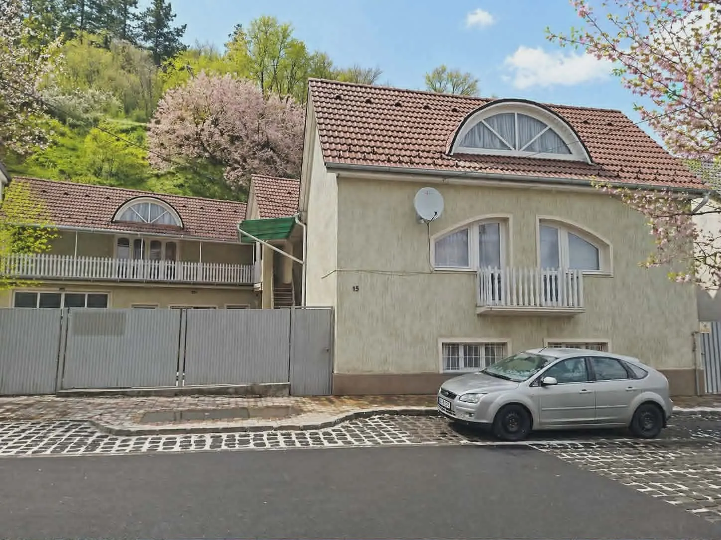 elado-csaladi-haz-salgotarjan-126554183-t6.webp