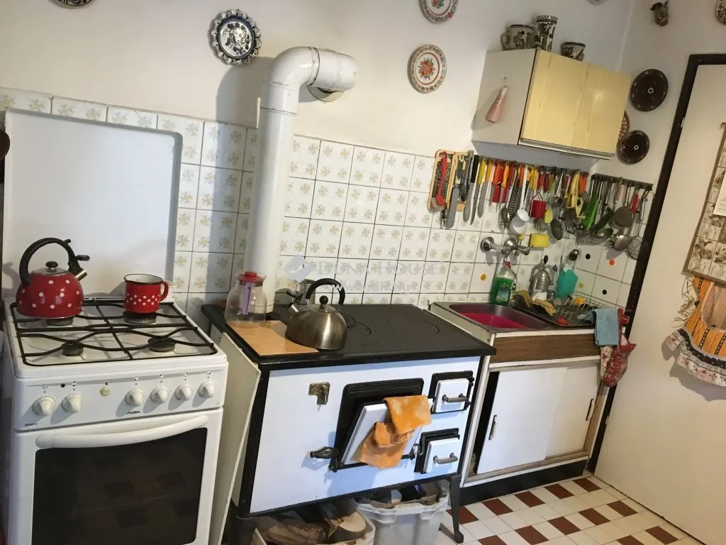 elado-csaladi-haz-biatorbagy-111241649-t6.webp