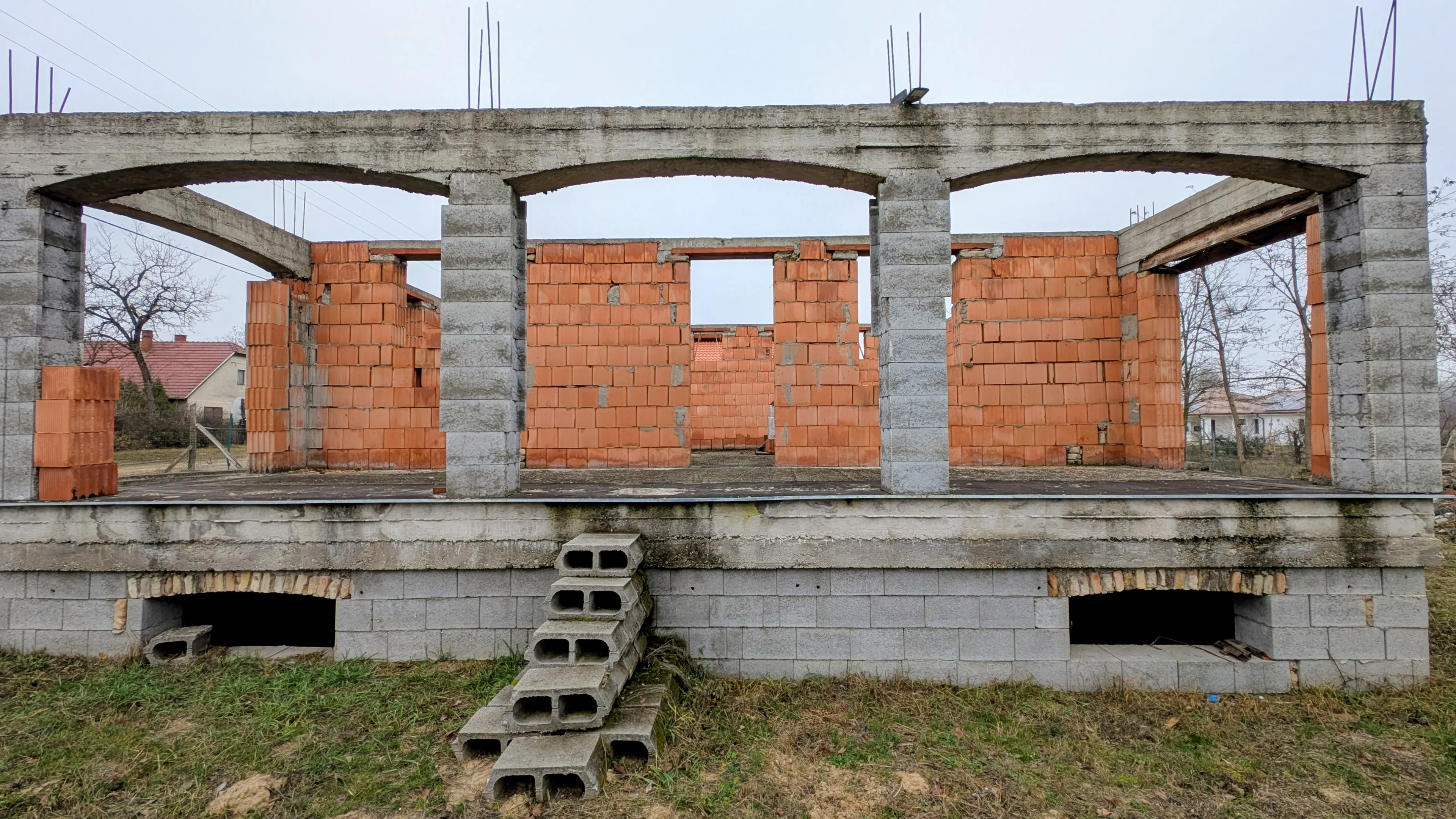 elado-csaladi-haz-kecskemet-122533952-t6.webp