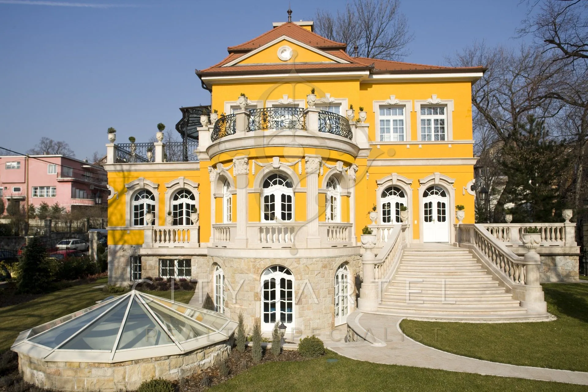 elado-villa-kastely-budapest-ii-kerulet-rezmal-97438547-t6.webp
