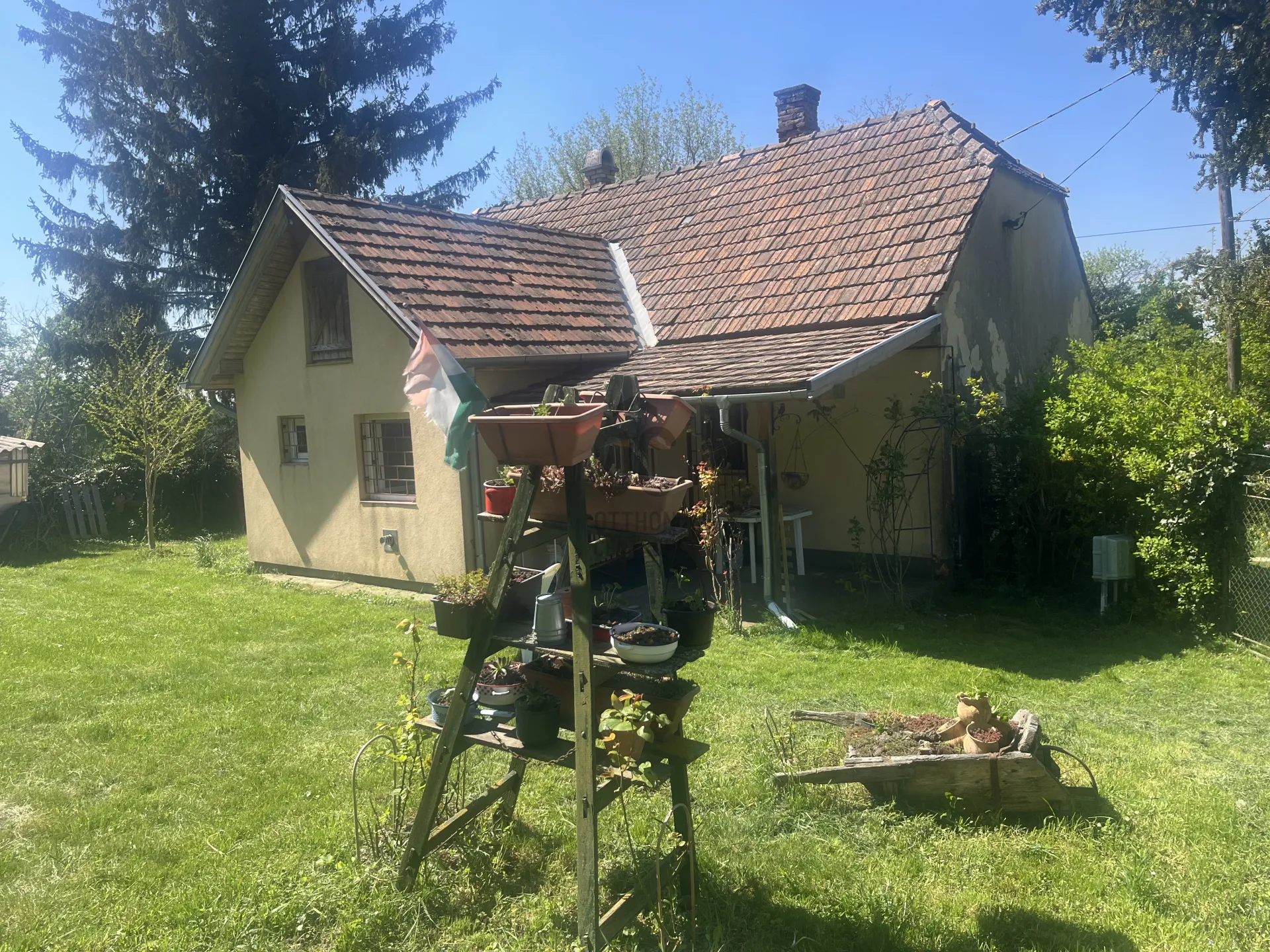 elado-csaladi-haz-vindornyalak-130512656-t6.webp