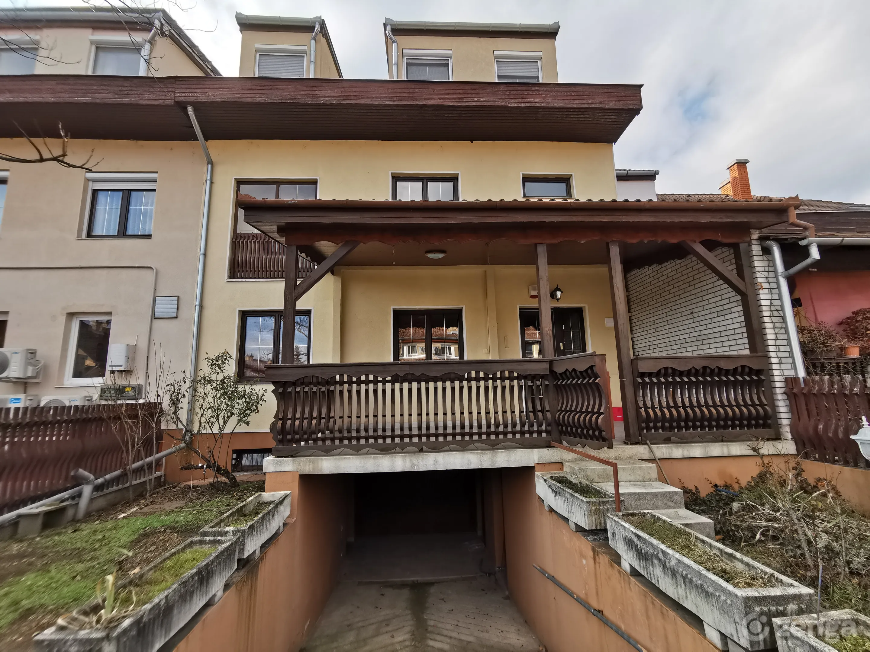 elado-sorhaz-nyiregyhaza-josavaros-132991439-k6.webp