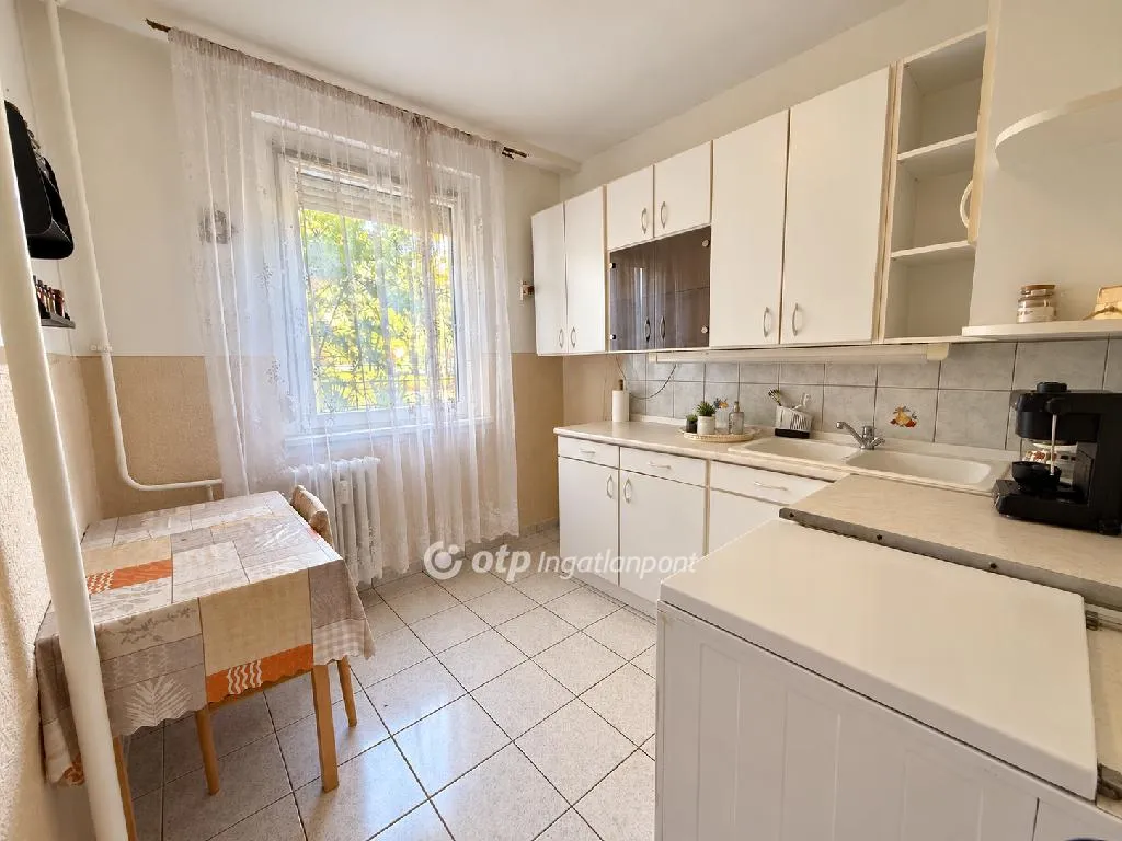 elado-panellakas-debrecen-133221798-t6.webp