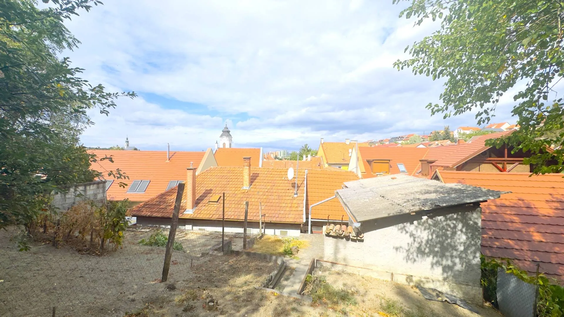 elado-csaladi-haz-eger-132303647-t6.webp