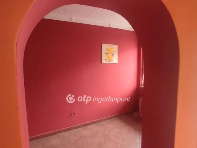 elado-teglalakas-salgotarjan-105886223-f1.webp