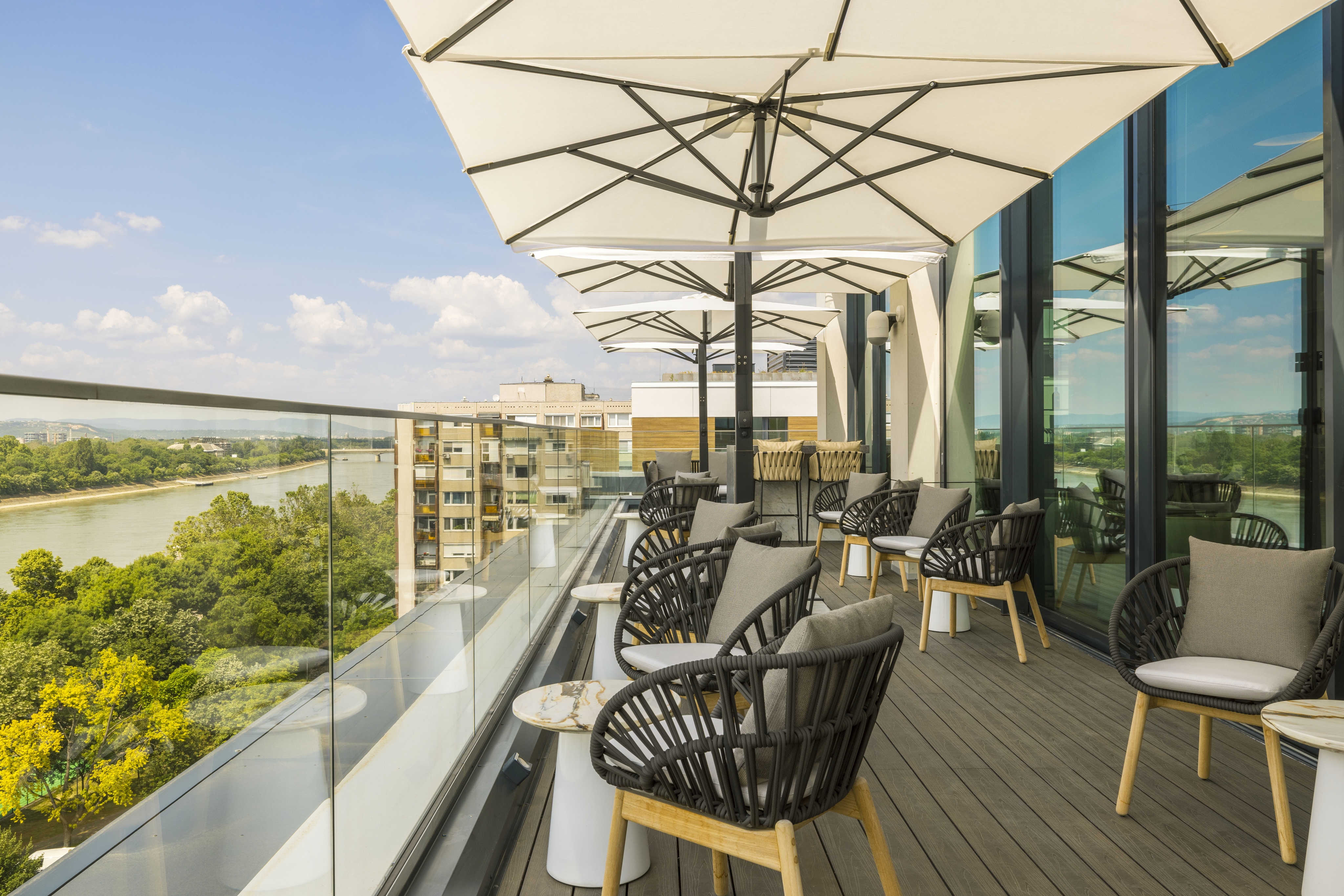 Hotel_Rooftop_Bar.jpg
