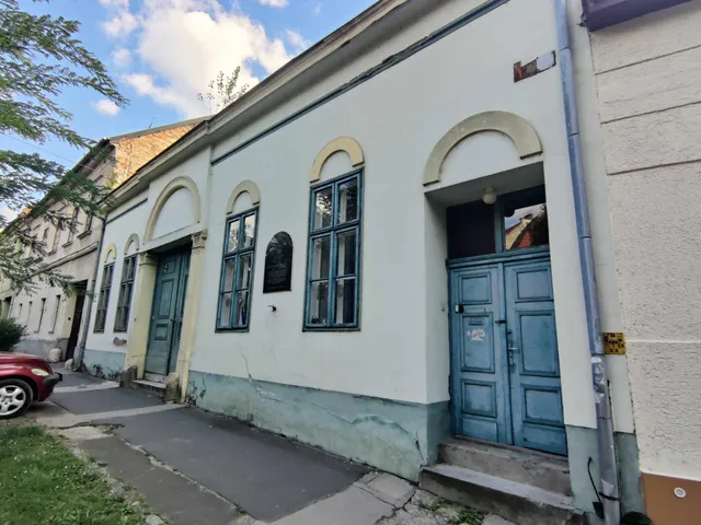 elado-csaladi-haz-esztergom-vizivaros-97346915-t1.webp