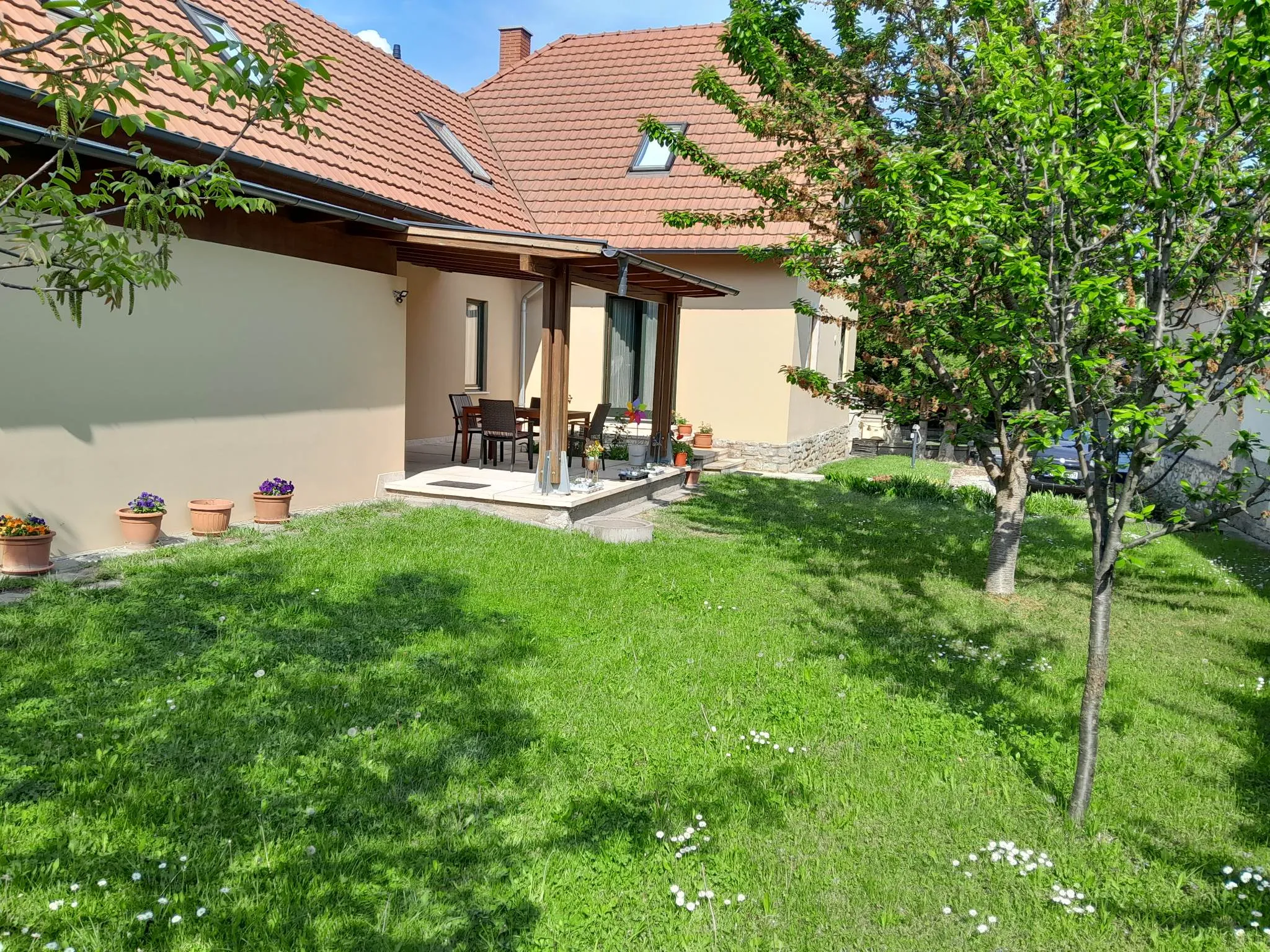 elado-csaladi-haz-keszthely-91732673-t6.webp