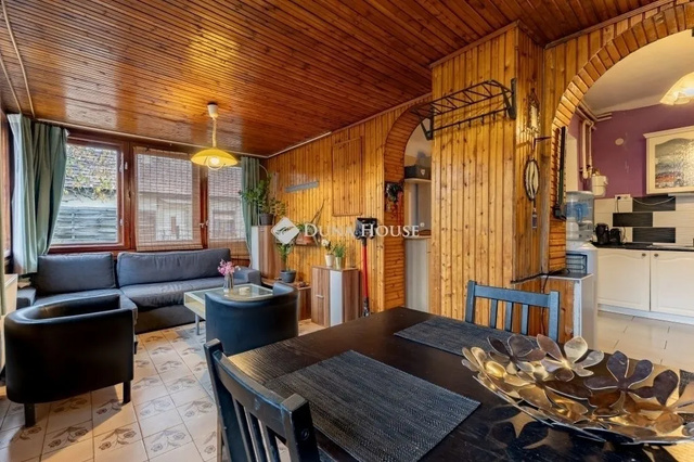 Egy telek két ház és több forgatókönyv