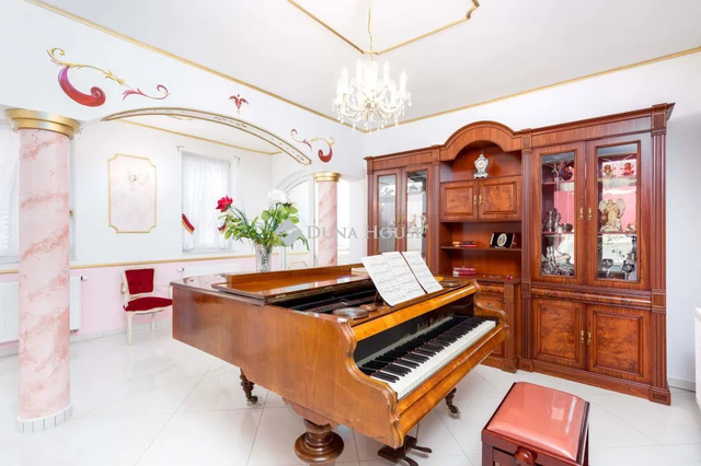 Csendben felkészítették ezeket a kastélyokat a század legjobb üzletére