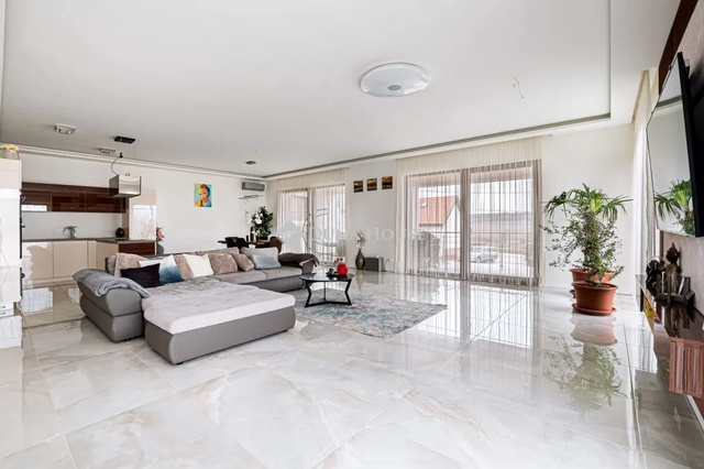 A Pincesoron túl: így lehet Etyeken igazán élni