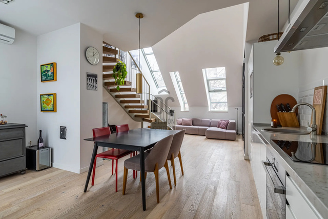 Panorámás duplex lakás született a Városmajor felett