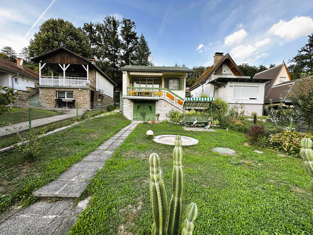 Retró tóparti nyaralók mellett megjelent a luxus is az üdülőparadicsomokban