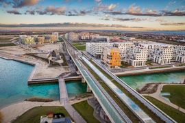 Olcsóbb lesz az új, mint a panel? Ha ezeken az elképesztő beruházásokon múlik, akkor igen