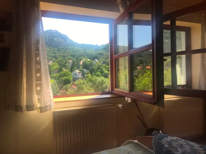 Ez a kreatív elem teheti még izgalmasabb hellyé a könyvespolcot