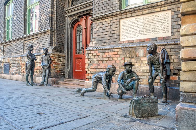 Lakóparki lottózás Józsefvárosban – mindenki nyer?