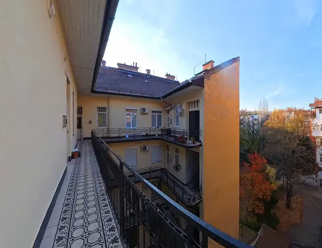 Színvonalas lakhatás Buda belvárosi mikrovilágában