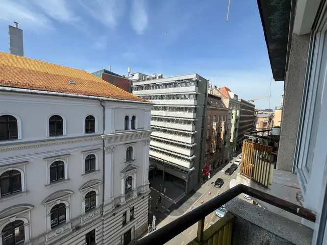 Kincsvadászat a Várnál: így találhatsz lakást az átlagár alatt Budapest legértékesebb környékén