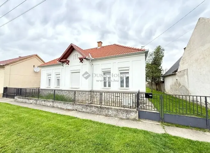 Ha a szomszédod sertéstartásba kezd, és már ablakot se tudod kinyitni