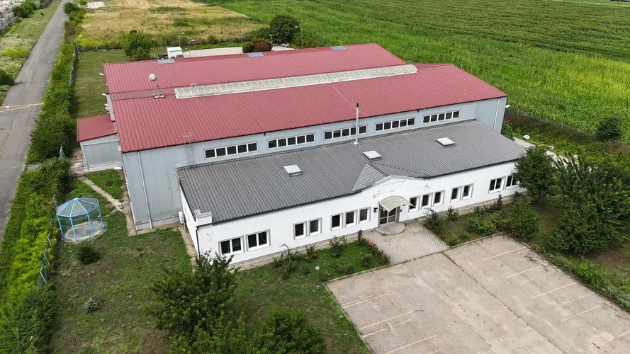 Azonnal használatba vehető, korszerű gyáregység vált eladóvá Miskolc mellett