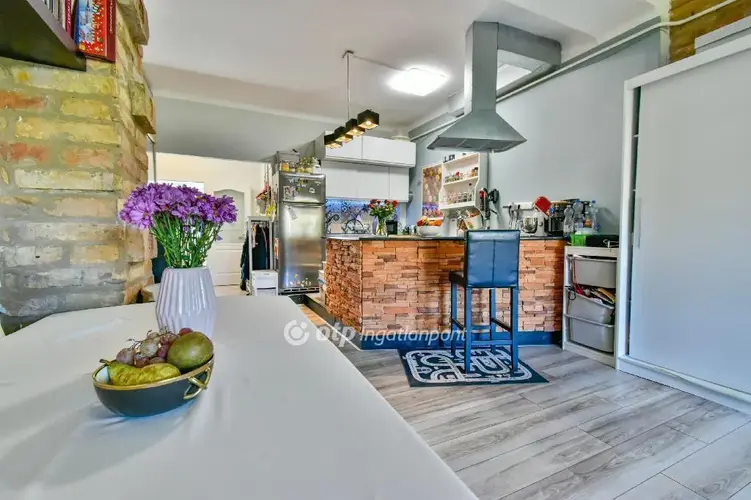 Hány évet kell dolgozni egy lakásért Magyarországon?