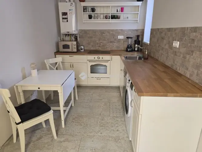 Kikerülheted a lakberendezőt, és így is stílusos lehet a felújított lakás - mutatjuk