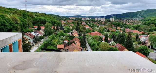 Panorámás lakás
