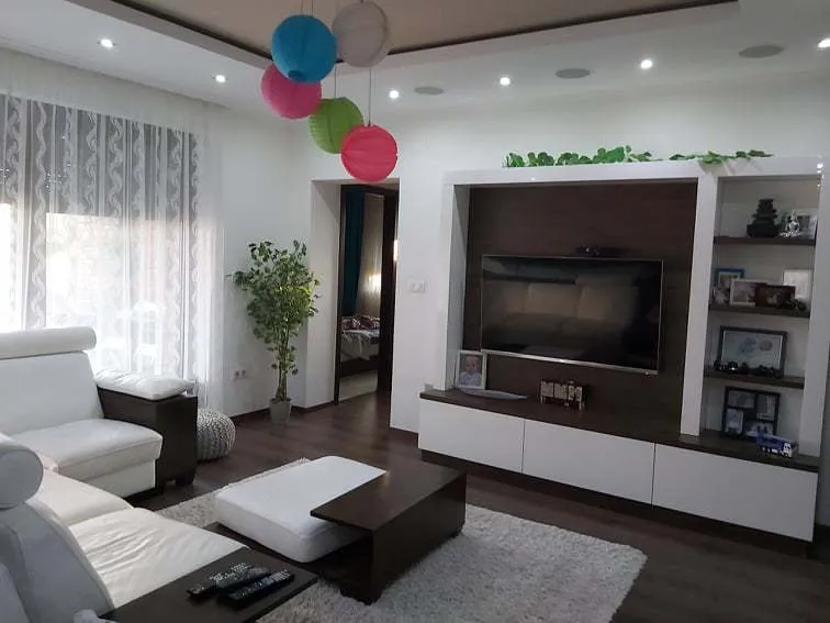 elado-ikerhaz-nyiregyhaza-87647482-t6.webp