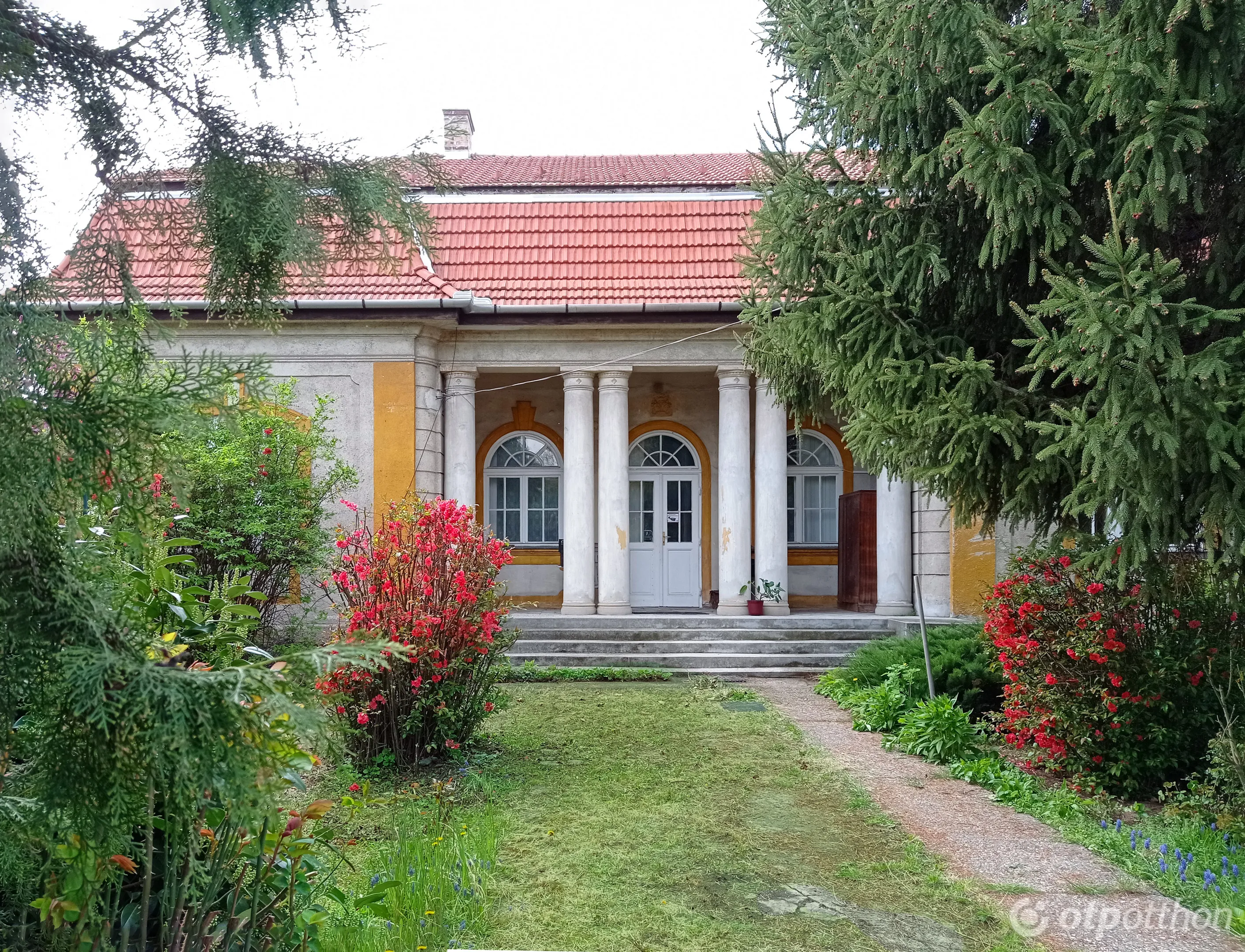 elado-csaladi-haz-miskolc-belvaros-92164923-k6.webp