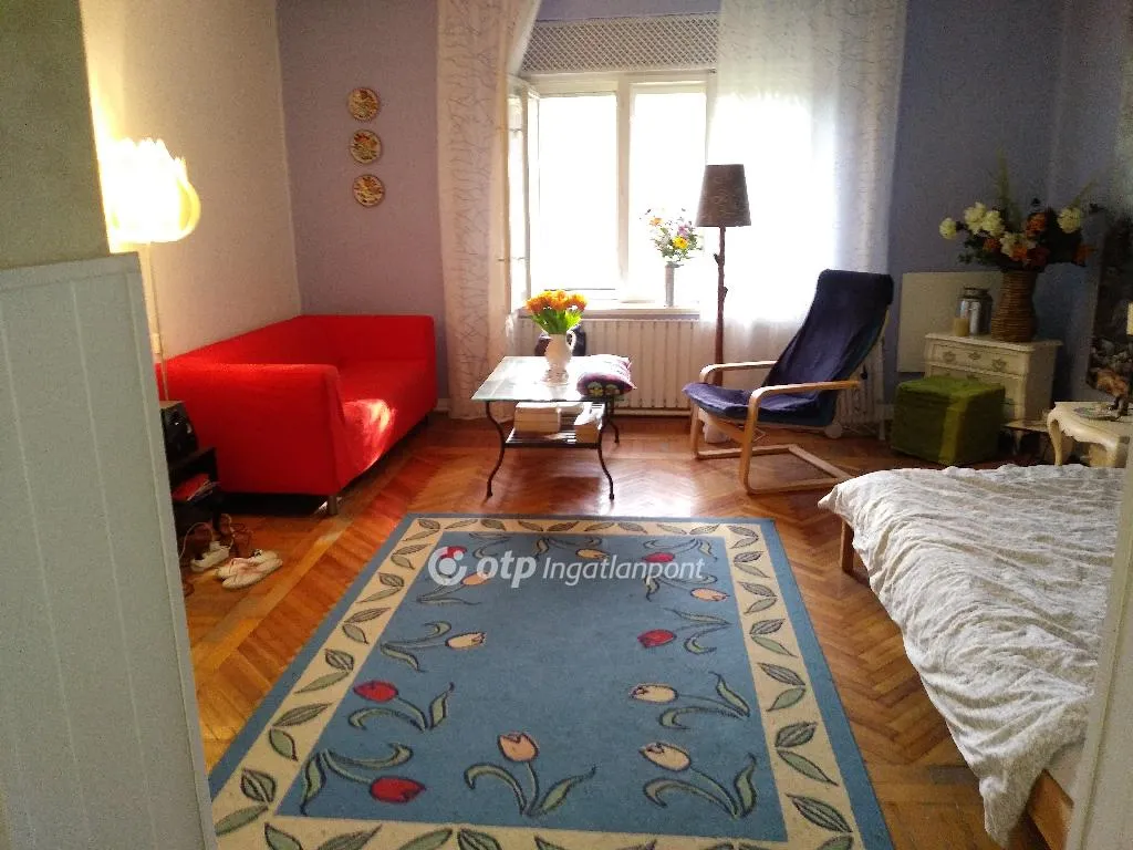 elado-csaladi-haz-bekolce-99677028-t6.webp