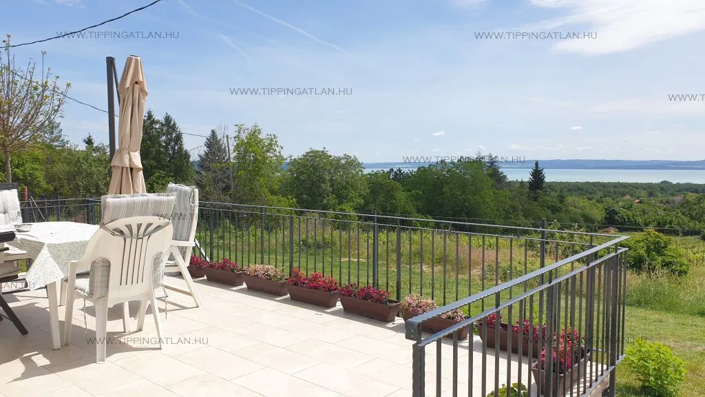 elado-csaladi-haz-balatonudvari-90239613-t6.webp