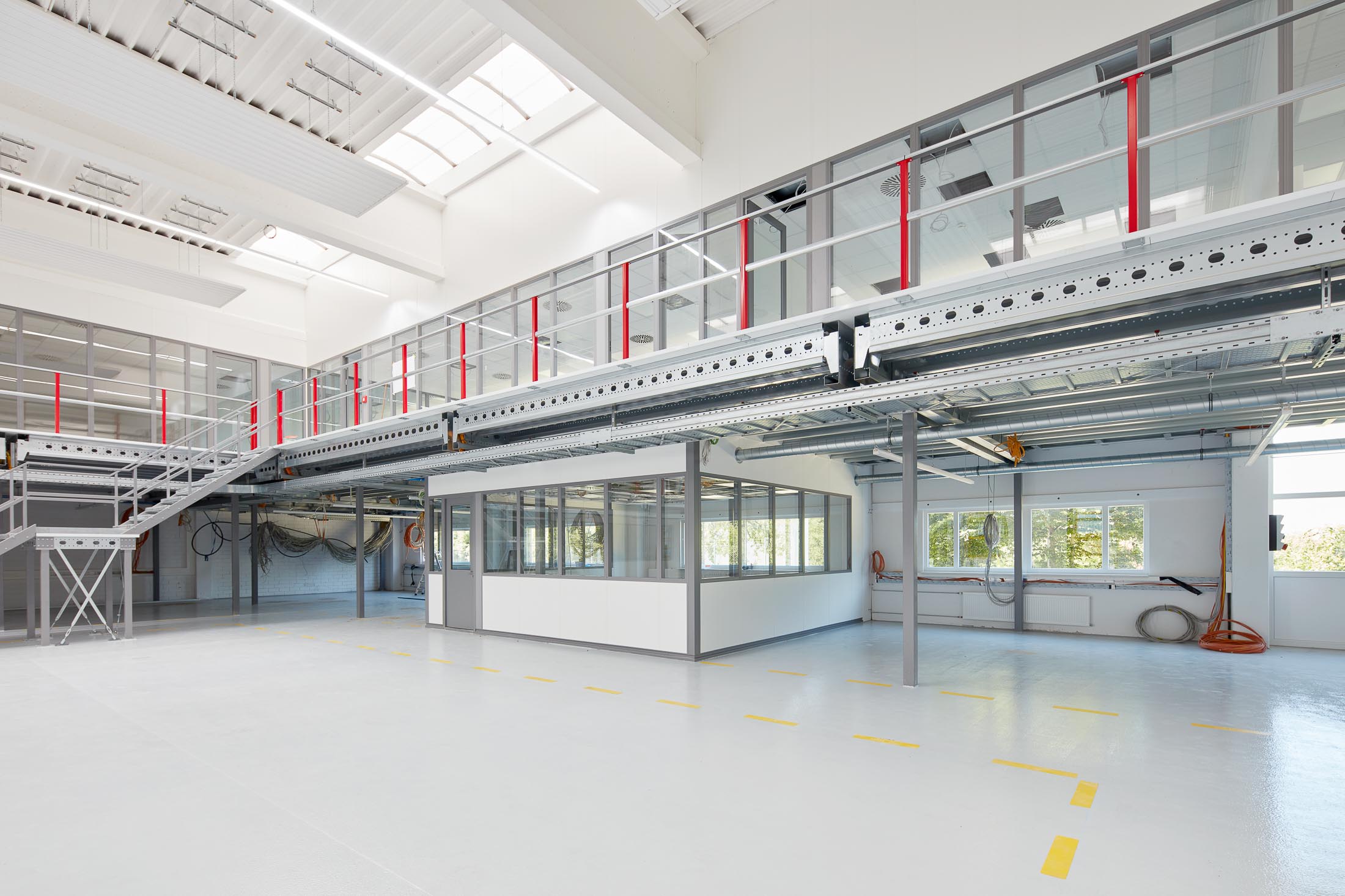 Hallenbüro