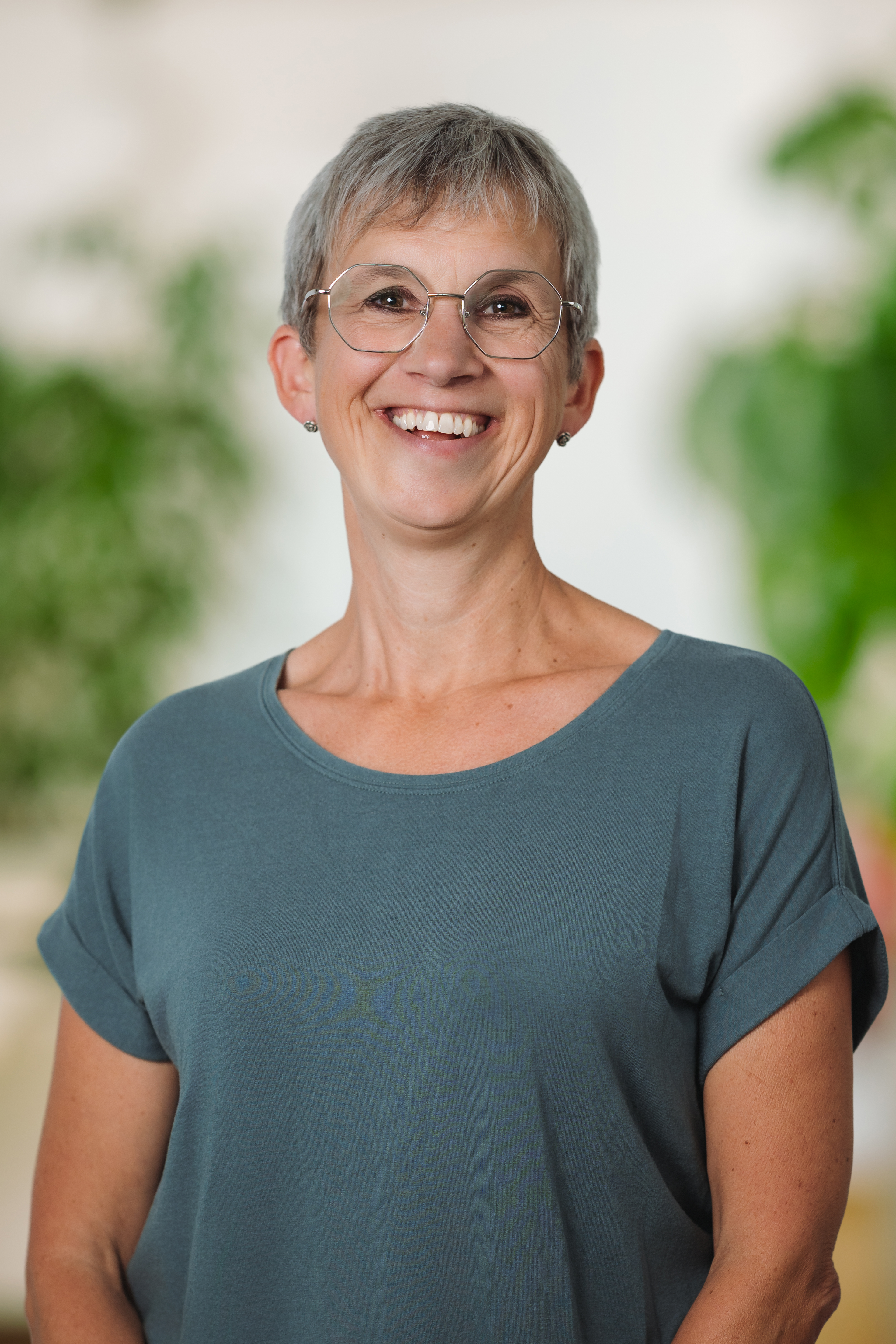 Stefanie Rabus, Office Management