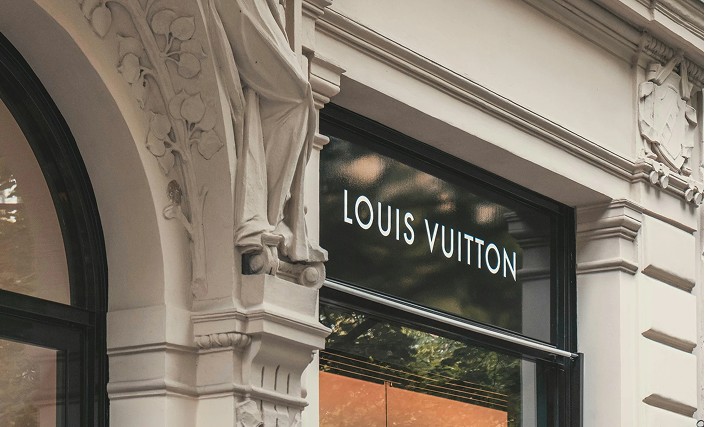 Photo of Louis Vuitton store front