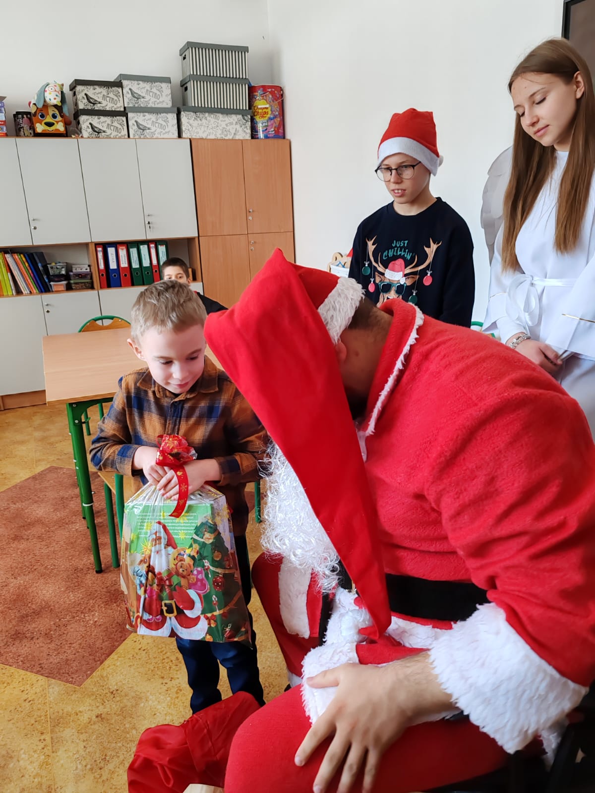 Niezapomniane spotkanie z Mikołajem! | Zdjęcie WhatsApp 2023-12-06 o 17.49.02_c483db7a.jpg
