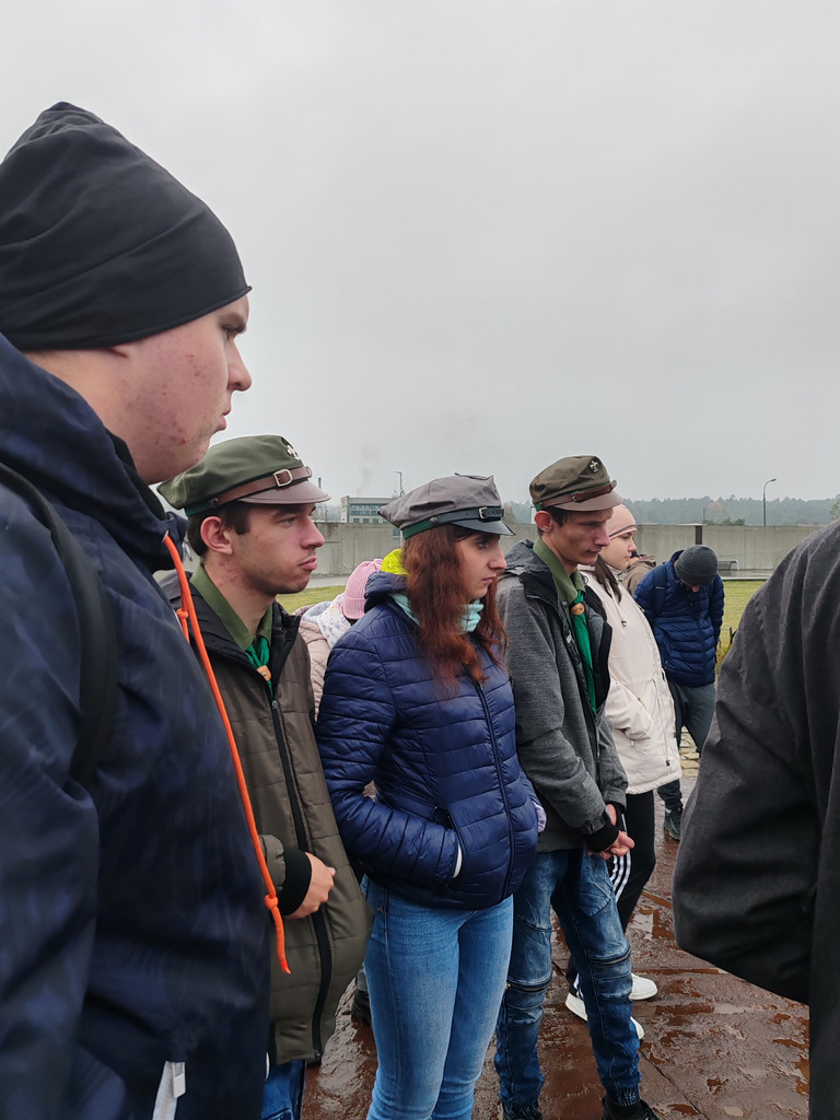 Bełżec – Miejsce Pamięci | Drupa uczniów.jpg