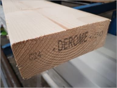 Houten balken vuren