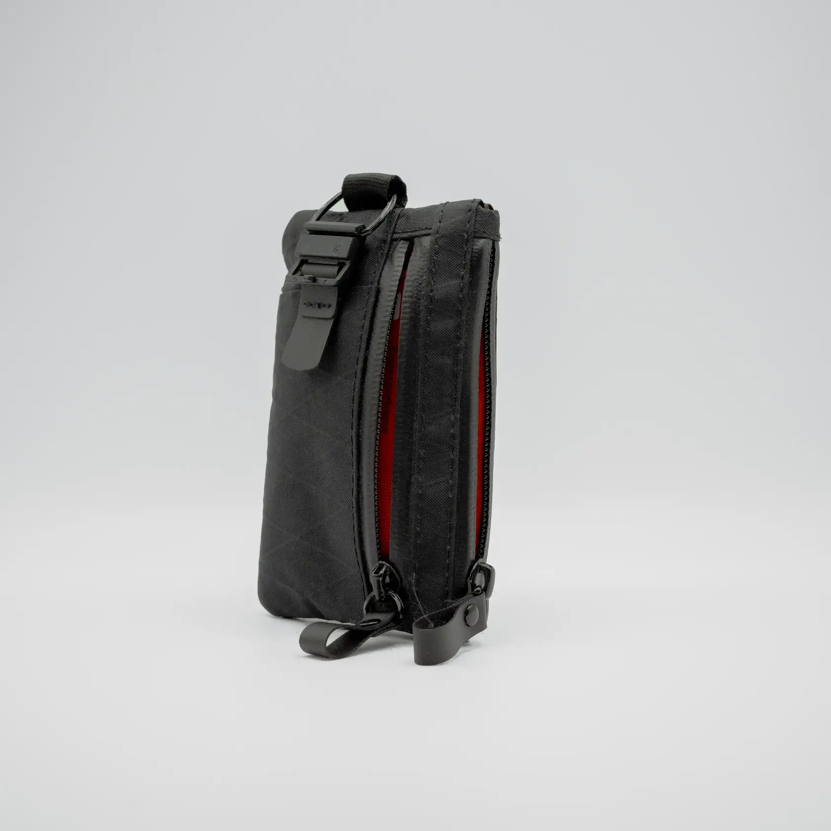 Alpaka Zip Pouch Pro 5