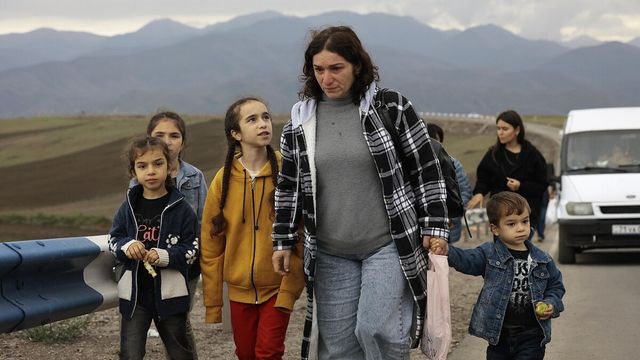 cmli2h12tyqq708w6hu32ft12