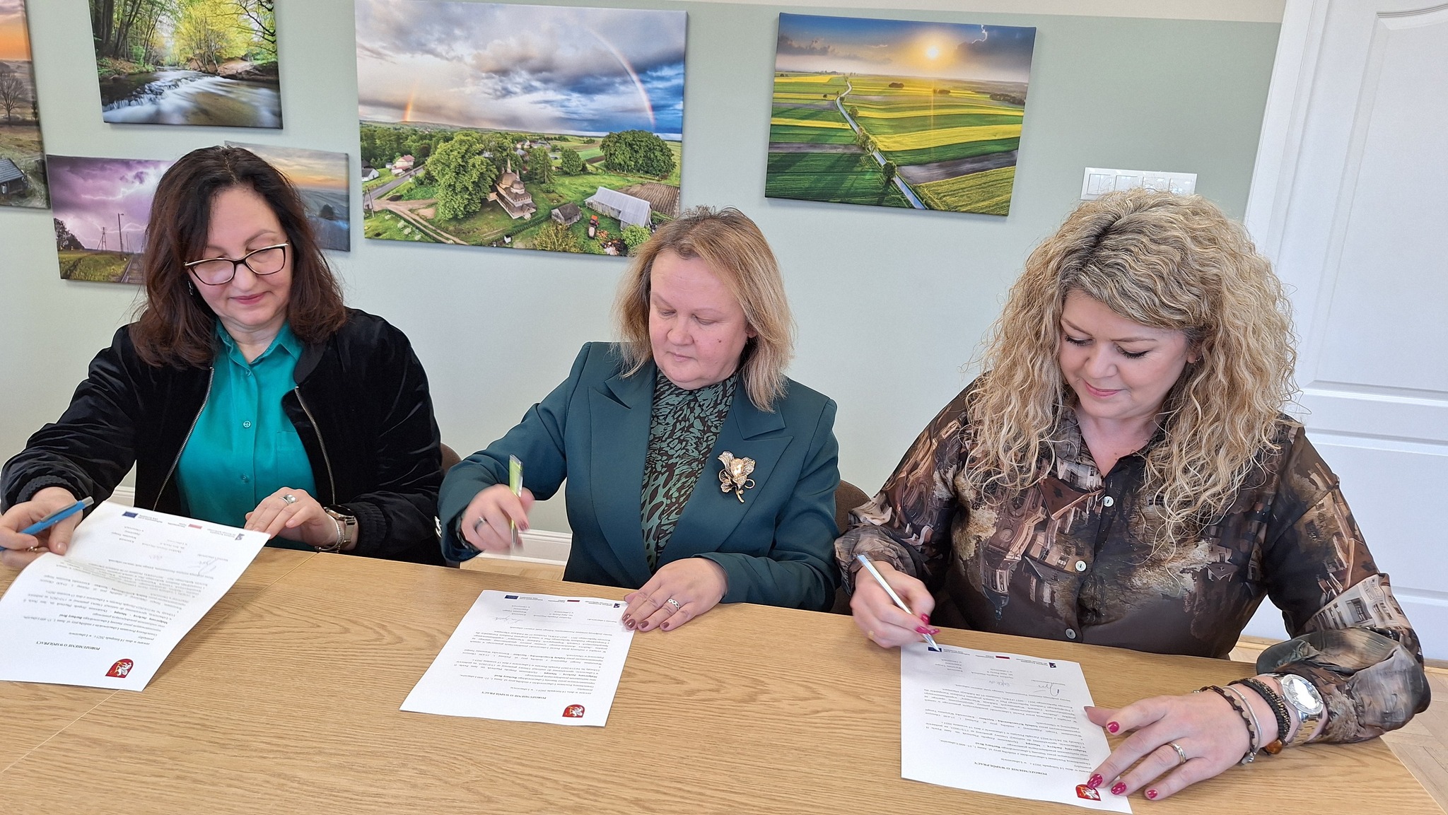 Powiat Lubaczowski otrzymał dofinansowanie grantowe w ramach projektu „Budowa skoordynowanego systemu pomocy specjalistycznej opartego na Specjalistycznych Centrach Wspierających Edukację Włączającą” | 580759049_122174729018428696_6641552676617716388_n.jpg